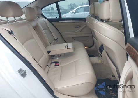 2013 BMW 535I xDrive z USA, uszkodzony, nr VIN WBAFU7C54DDU67979